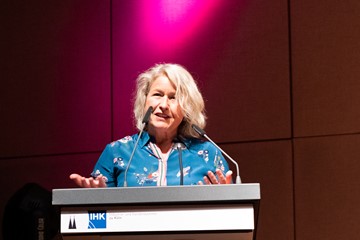 Prof. Sibylle Stürmer